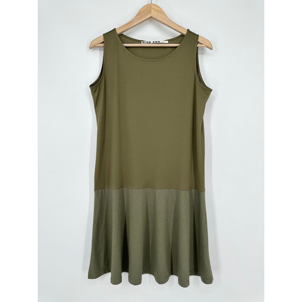 NIKO AND… Sleeveless Tank Dress Knee Length Mixed Fabric Jersey Sheath Green